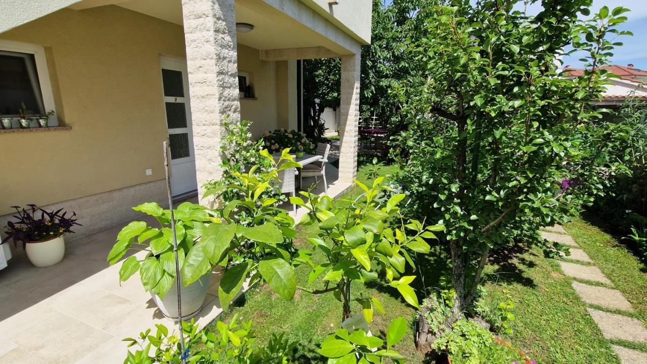 Apartment Pipo Крк Екстер'єр фото