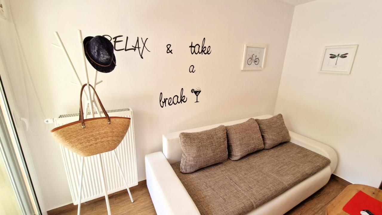 Apartment Pipo Крк Екстер'єр фото