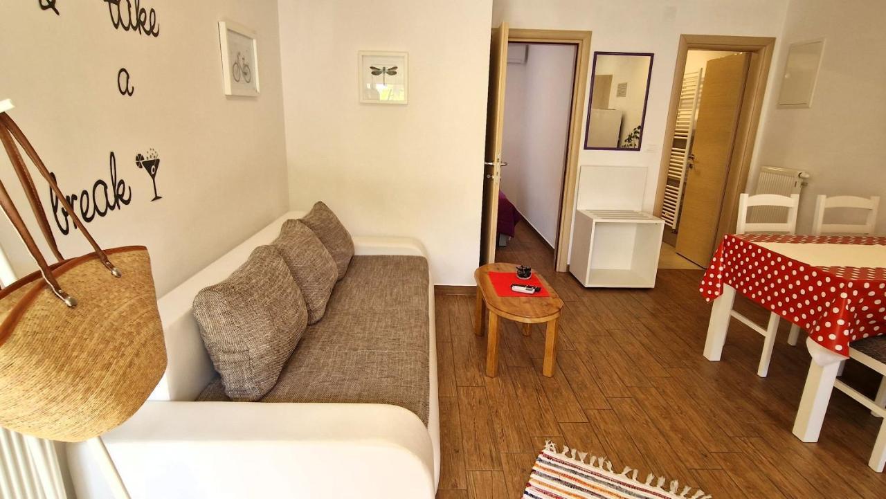 Apartment Pipo Крк Екстер'єр фото