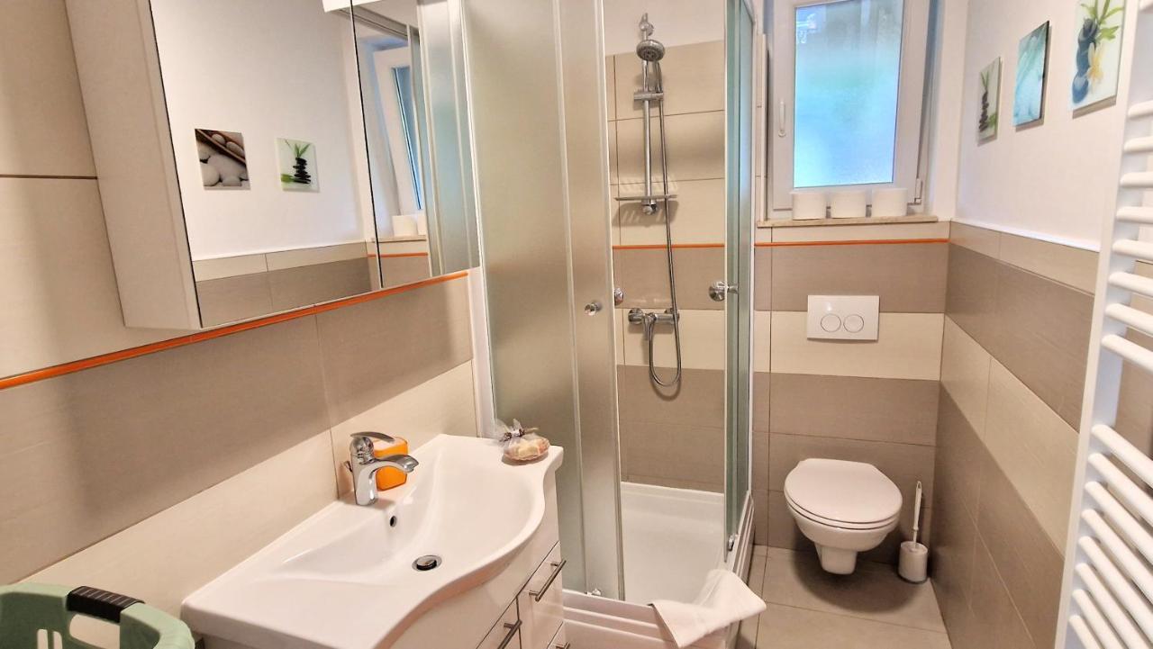 Apartment Pipo Крк Екстер'єр фото