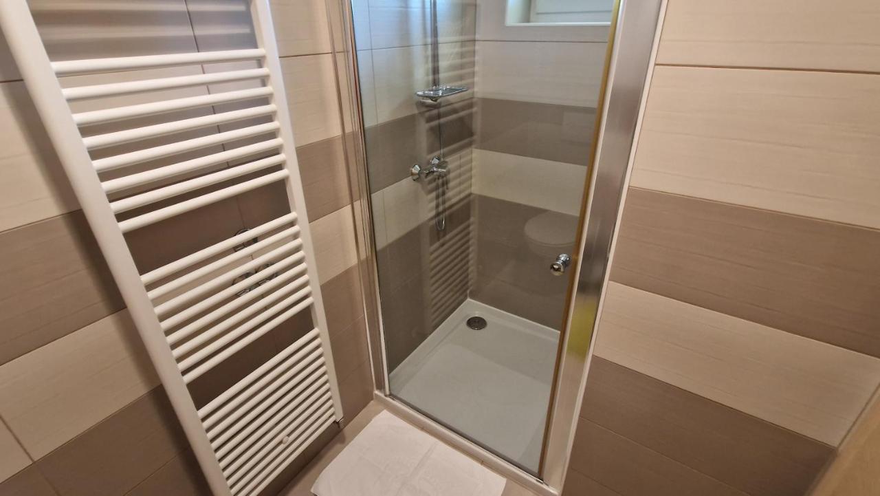 Apartment Pipo Крк Екстер'єр фото
