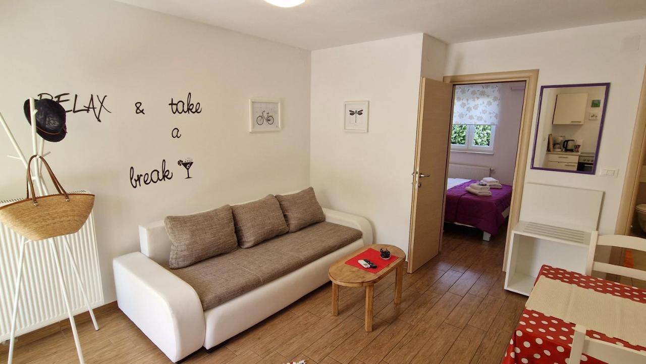 Apartment Pipo Крк Екстер'єр фото